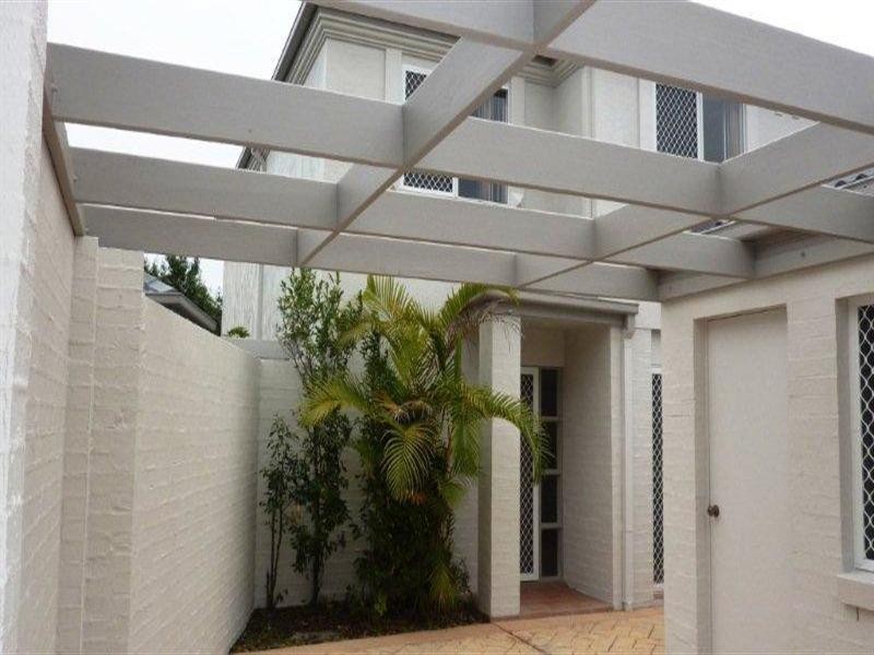 17 Phoenix Palms.  1 Bronberg Court, Southport QLD 4215