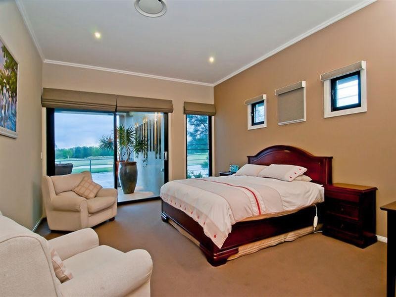 18 Nicklaus Court, Merrimac QLD 4226