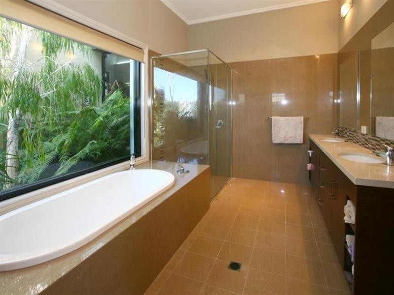 18 Nicklaus Court, Merrimac QLD 4226