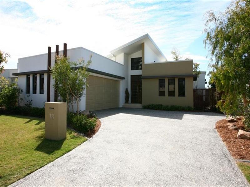 18 Nicklaus Court, Merrimac QLD 4226