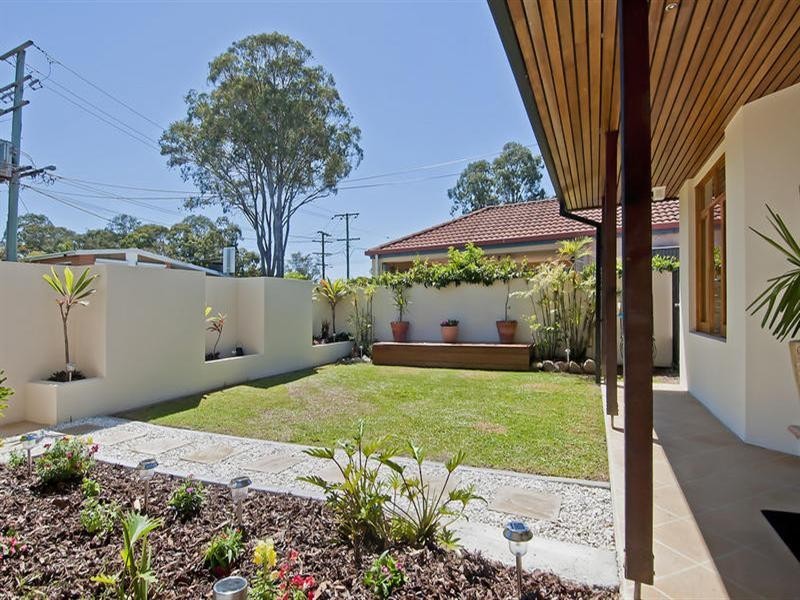 5 Richmond Avenue, Bundall QLD 4217