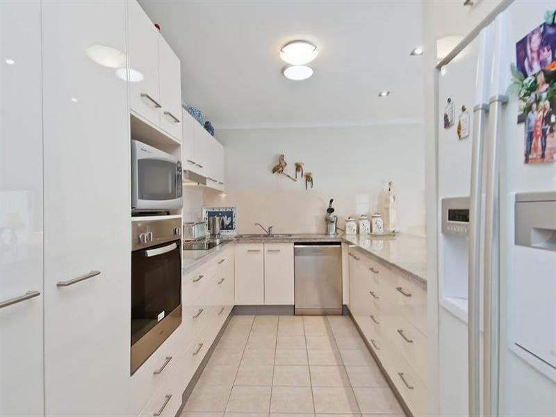 10 Jacaranda Close.  74 Wardoo Street, Ashmore QLD 4214