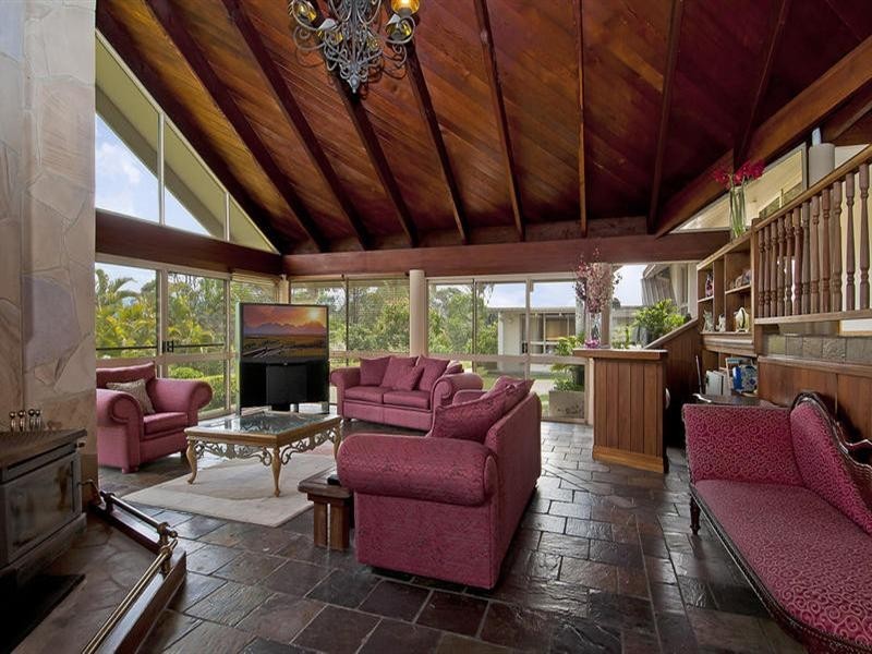 30 Holyrood Road, Maudsland QLD 4210