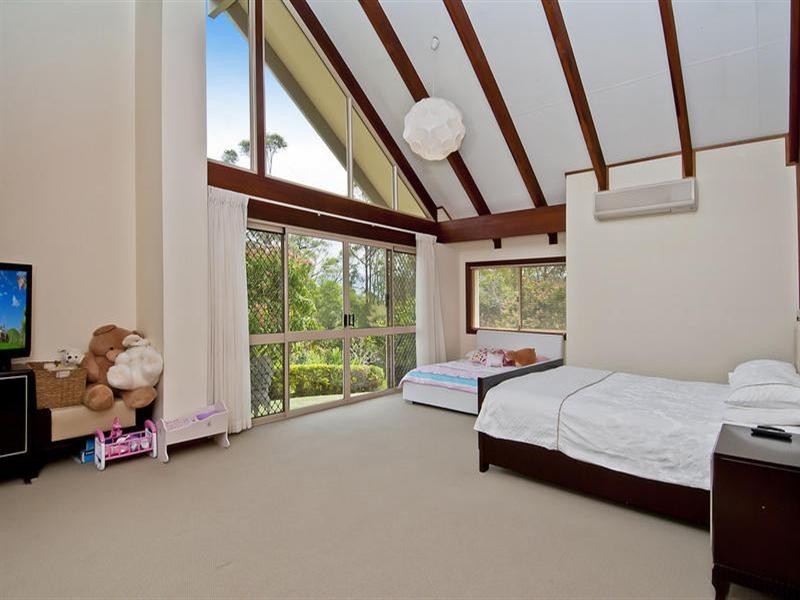 30 Holyrood Road, Maudsland QLD 4210