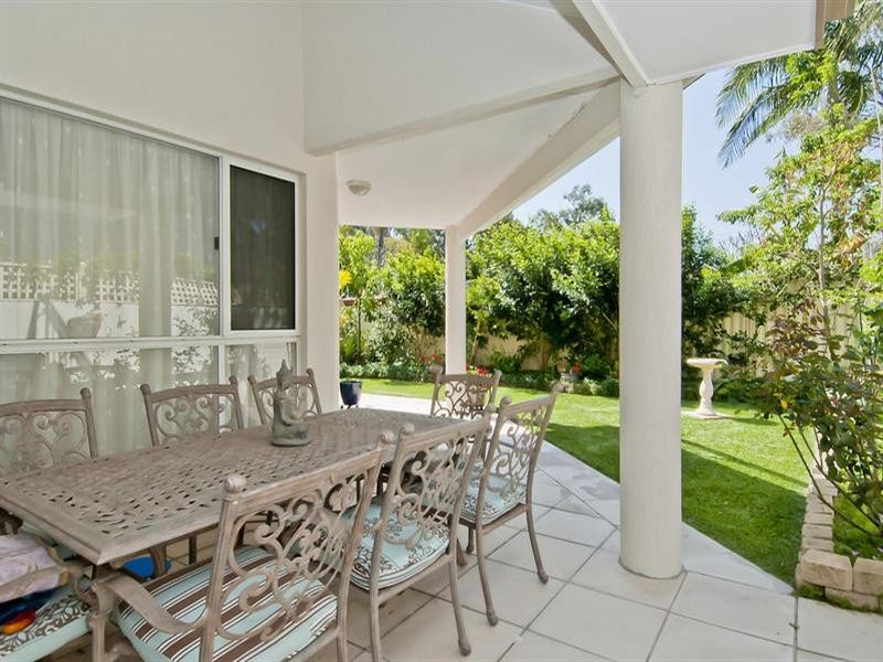 21 Mentone Avenue, Bundall QLD 4217