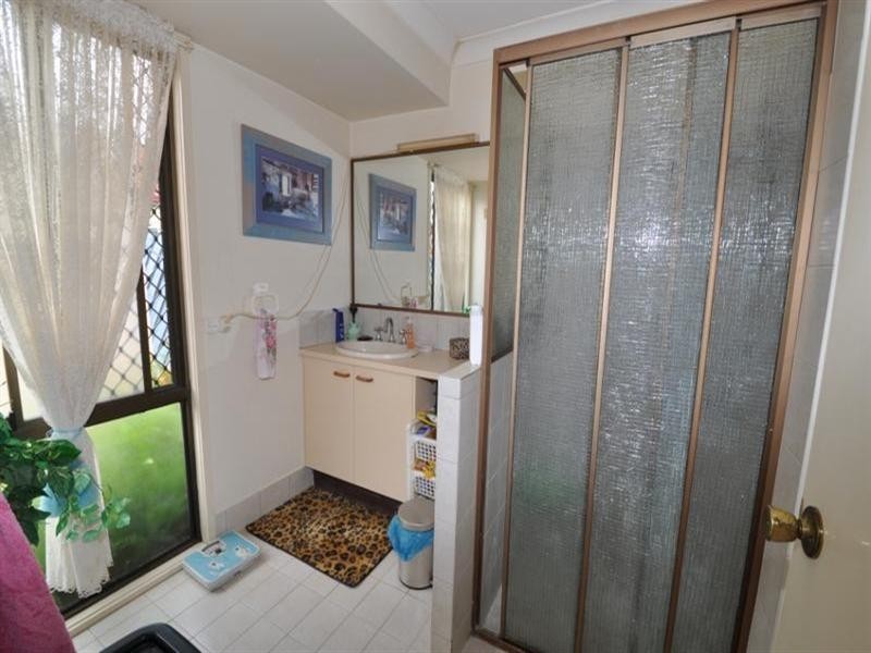 52 Paradise Palms Leisure Villas. 37 St Kevins Avenue, Benowa QLD 4217