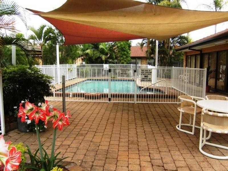 52 Paradise Palms Leisure Villas. 37 St Kevins Avenue, Benowa QLD 4217