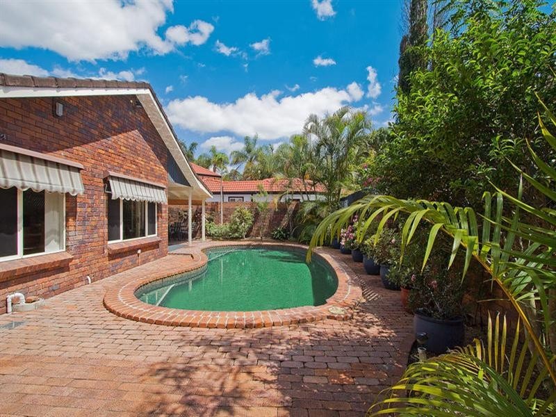 5 Jaguar Drive, Bundall QLD 4217