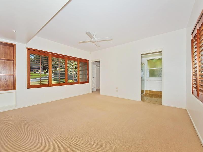 3 Anthea Court, Benowa QLD 4217