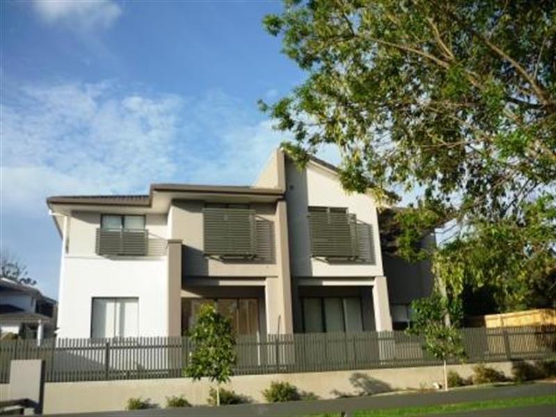 1 Belmont Grange. 139 Cotlew Street, Ashmore QLD 4214