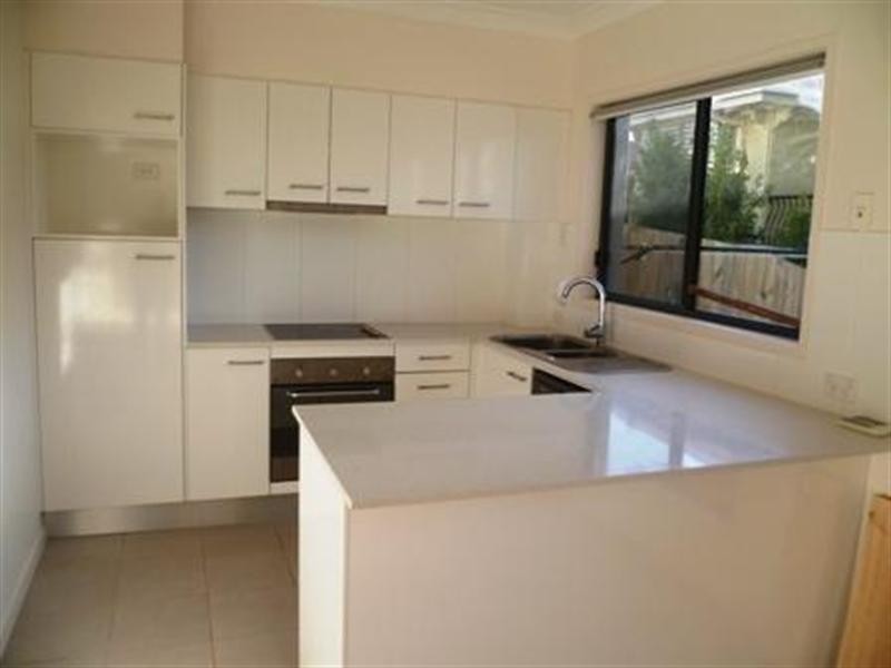 6 Belmont Grange.  139 Cotlew Street, Ashmore QLD 4214