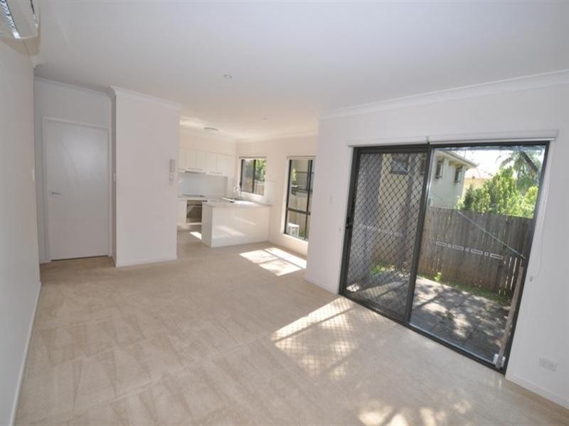 6 Belmont Grange.  139 Cotlew Street, Ashmore QLD 4214