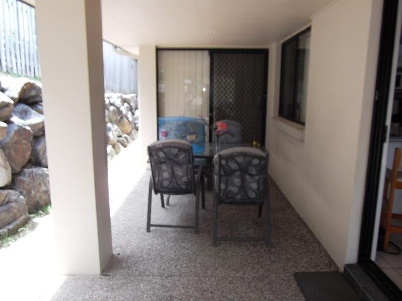 11 Yaldara Street, Pacific Pines QLD 4211