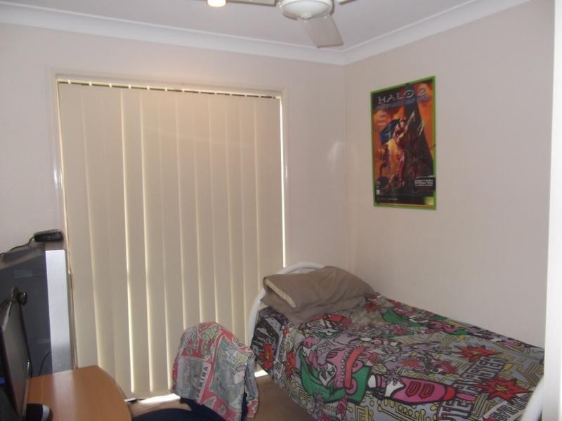 11 Yaldara Street, Pacific Pines QLD 4211