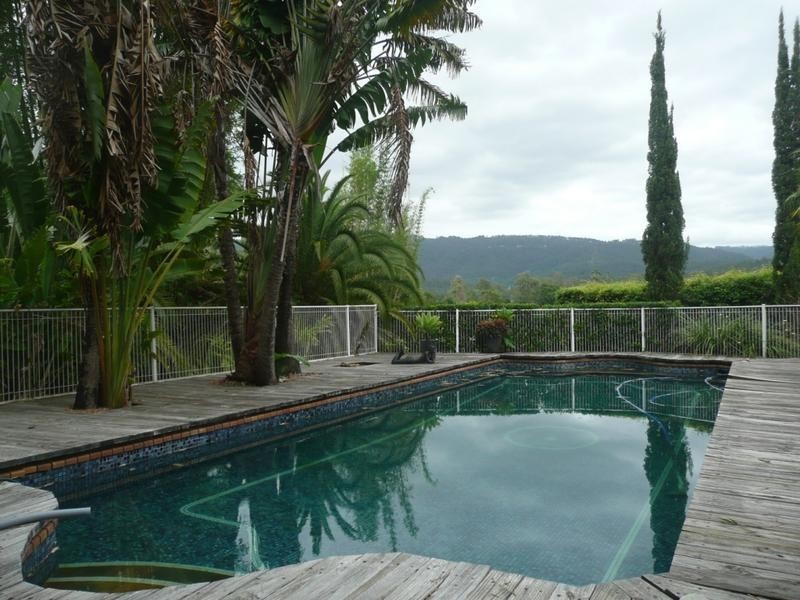 Mount Nathan QLD 4211