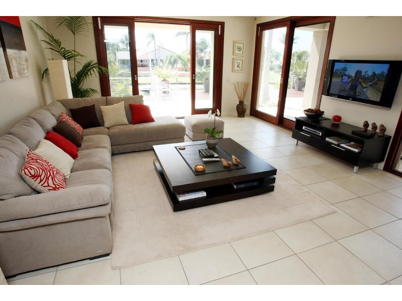 48 Charolais Crescent, Benowa QLD 4217