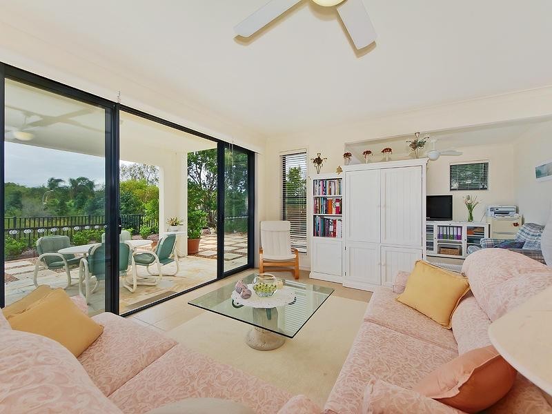 1064 The Cove.  Emerald Lakes.  1 The Cove Crescent, Carrara QLD 4211