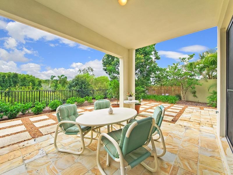 1064 The Cove.  Emerald Lakes.  1 The Cove Crescent, Carrara QLD 4211