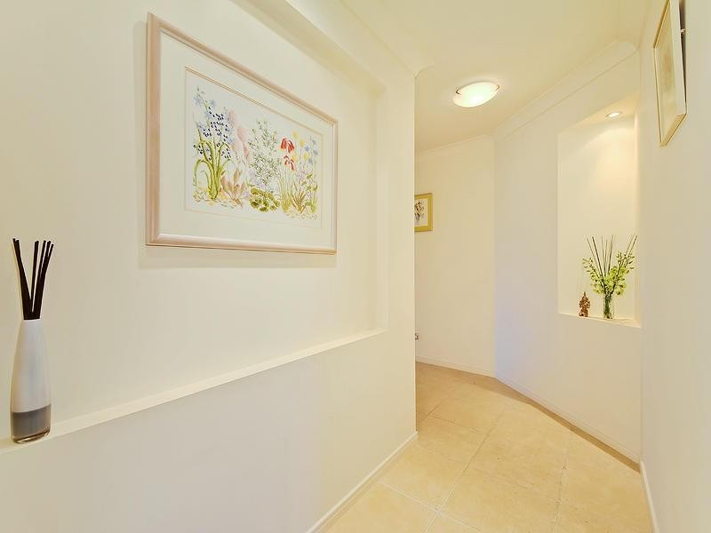 1064 The Cove.  Emerald Lakes.  1 The Cove Crescent, Carrara QLD 4211