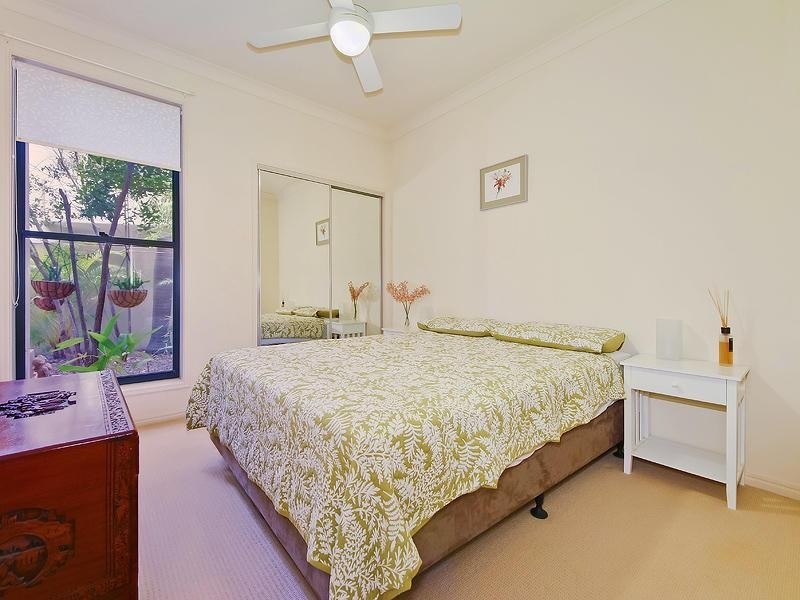 1064 The Cove.  Emerald Lakes.  1 The Cove Crescent, Carrara QLD 4211