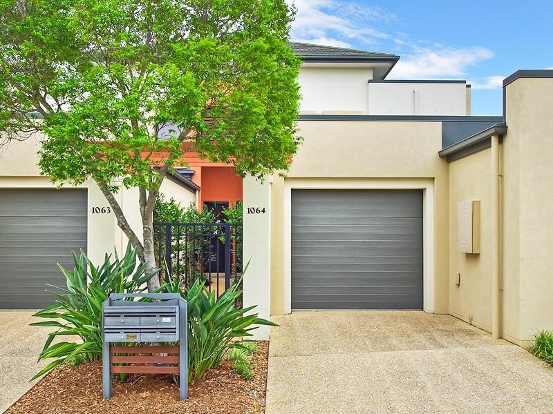 1064 The Cove.  Emerald Lakes.  1 The Cove Crescent, Carrara QLD 4211