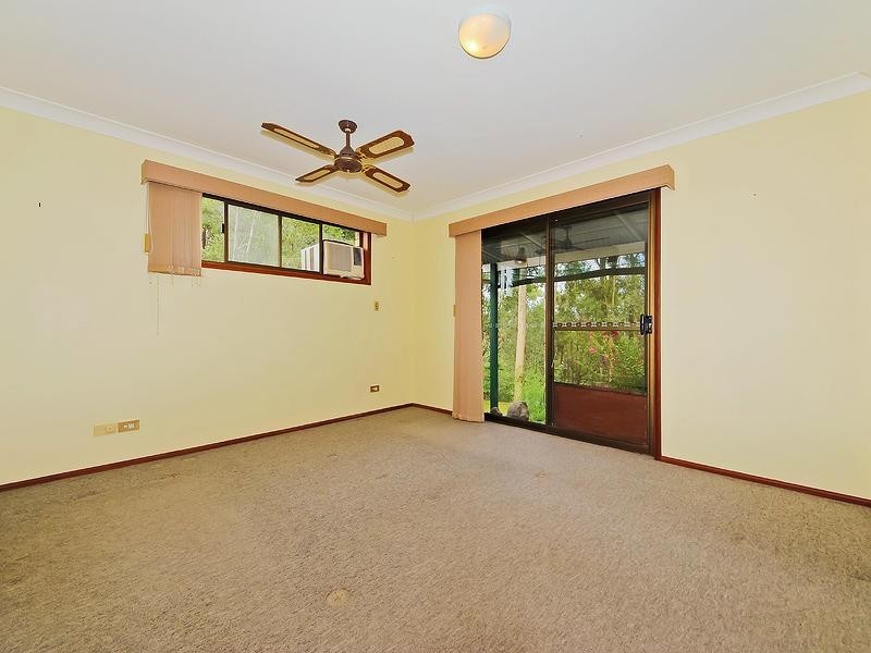 6 Crocus Way, Gaven QLD 4211