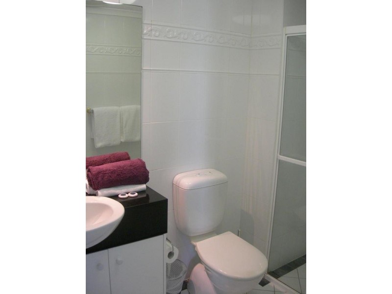 61 The Crest Main Beach.  15 Breaker Street, Main Beach QLD 4217