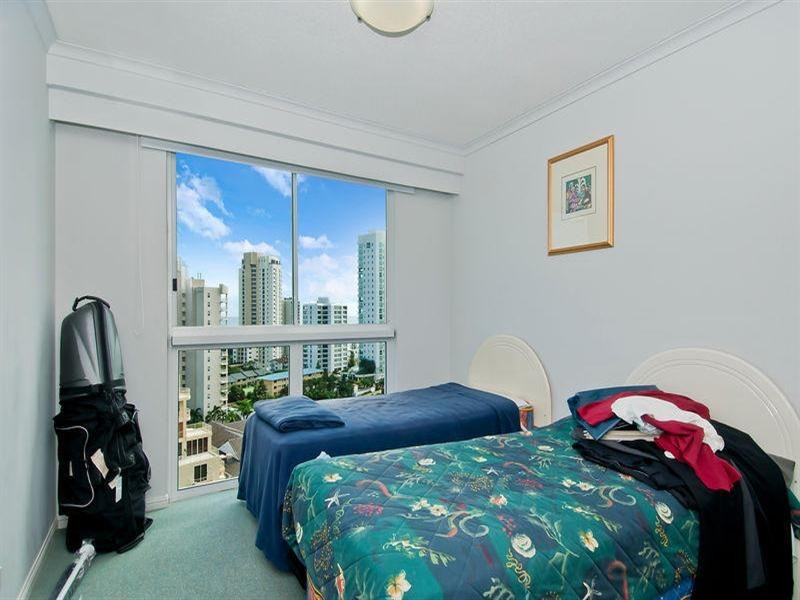 61 The Crest Main Beach.  15 Breaker Street, Main Beach QLD 4217