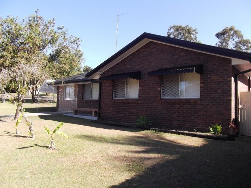 112 Kindra Avenue, Southport QLD 4215