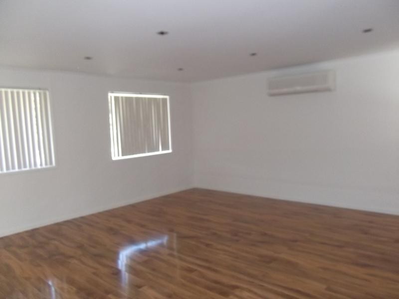 112 Kindra Avenue, Southport QLD 4215