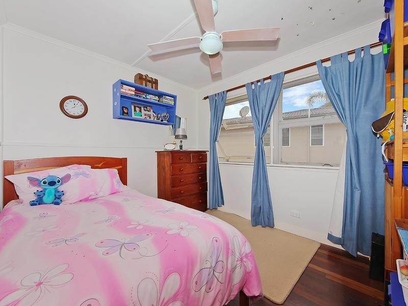 39 Eileen Avenue, Southport QLD 4215