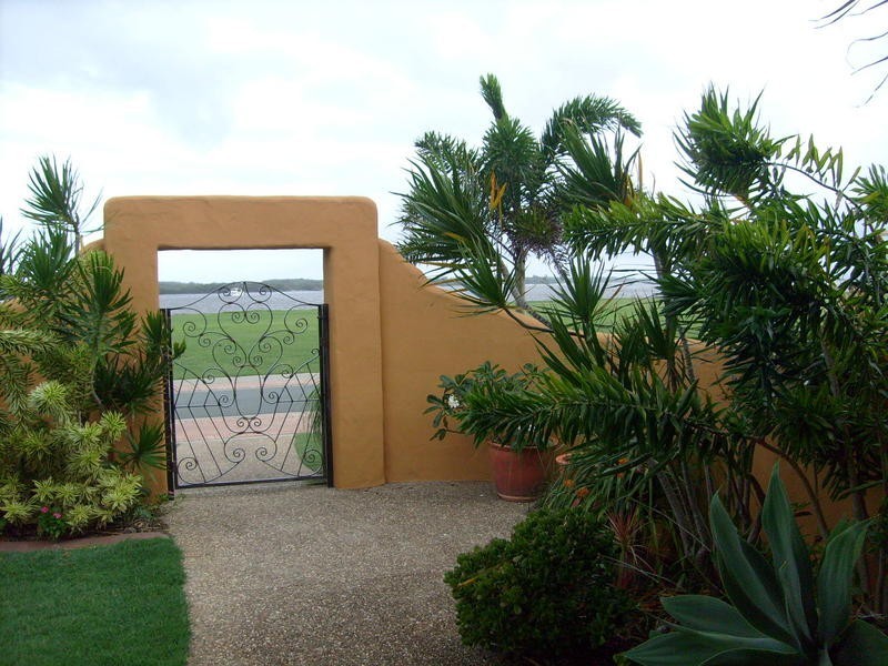 Paradise Point QLD 4216