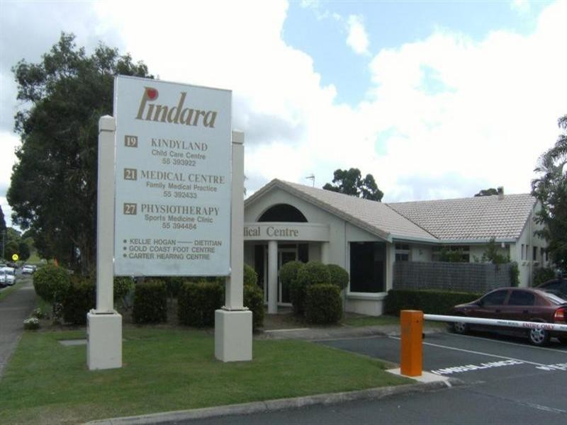 14 Ayrshire Avenue, Benowa QLD 4217