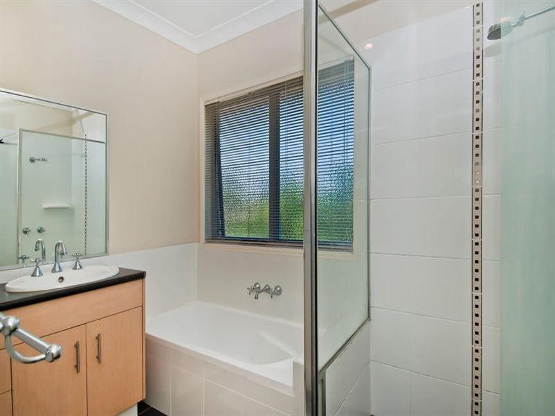 1/60 Minnie Street, Southport QLD 4215