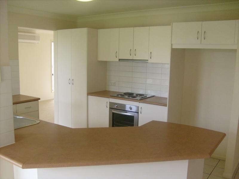 Parkwood QLD 4214