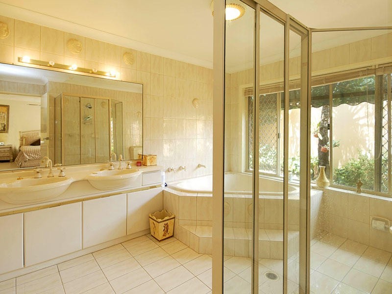 Isle Of Capri QLD 4217