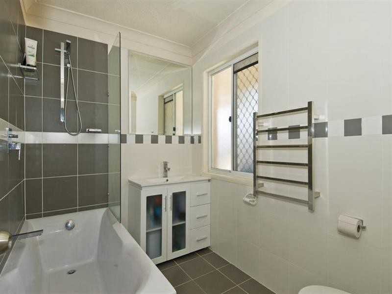 27 Surfers Palms East.  30 St Kevins Avenue, Benowa QLD 4217