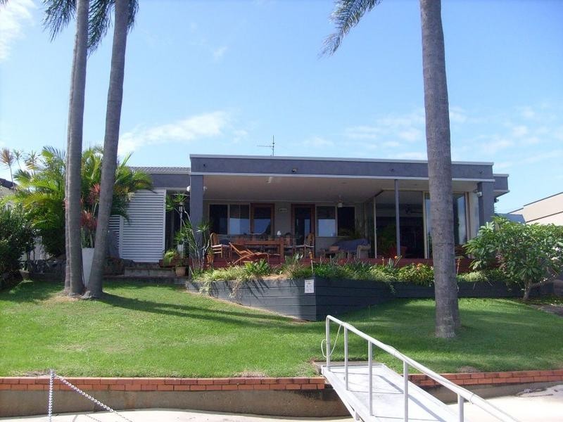 341 Monaco Street, Broadbeach Waters QLD 4218