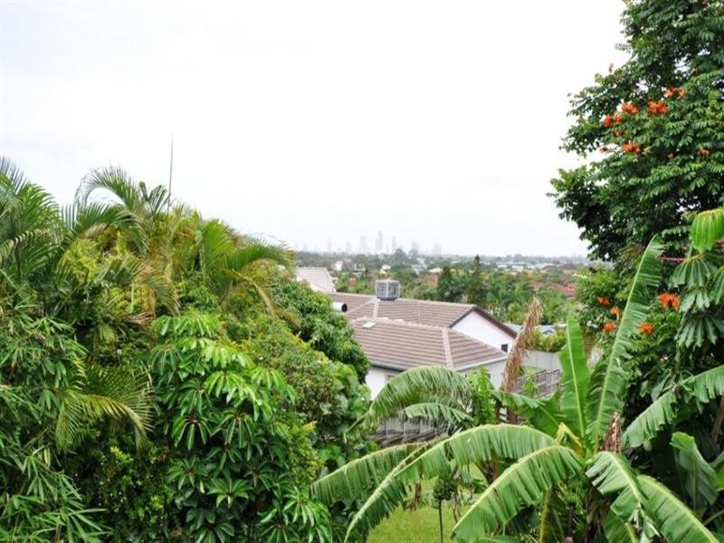 240 Benowa Road, Benowa QLD 4217