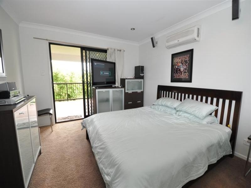 240 Benowa Road, Benowa QLD 4217