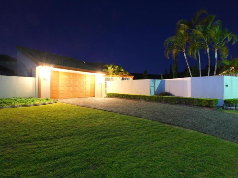 23 Cabana Boulevard, Benowa QLD 4217