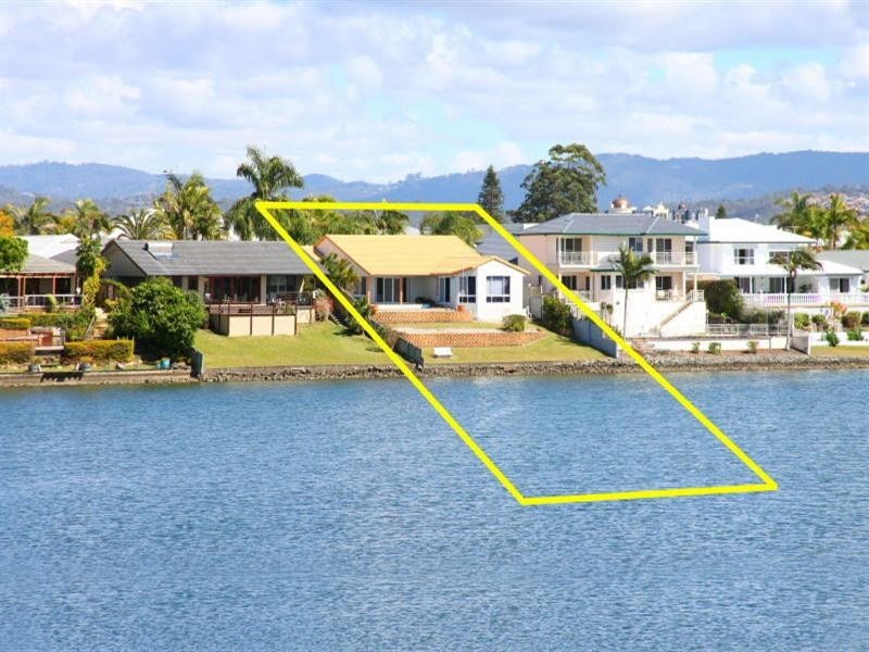 23 Cabana Boulevard, Benowa QLD 4217