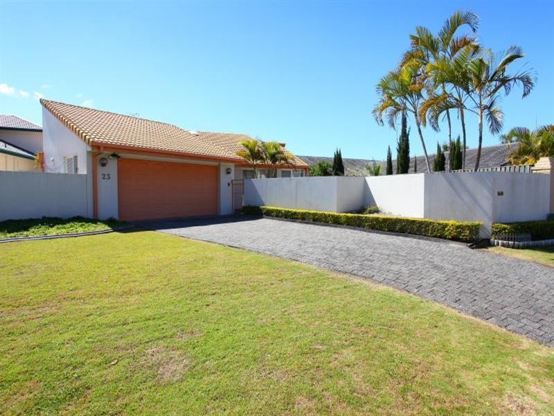 23 Cabana Boulevard, Benowa QLD 4217