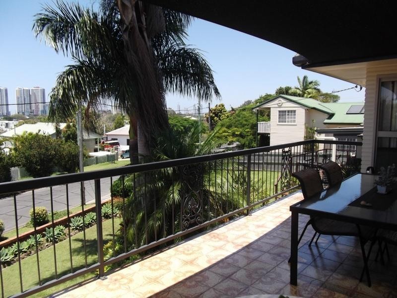 10 Beatty Street, Southport QLD 4215