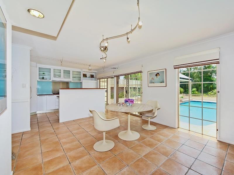 118 Slatyer Avenue, Bundall QLD 4217