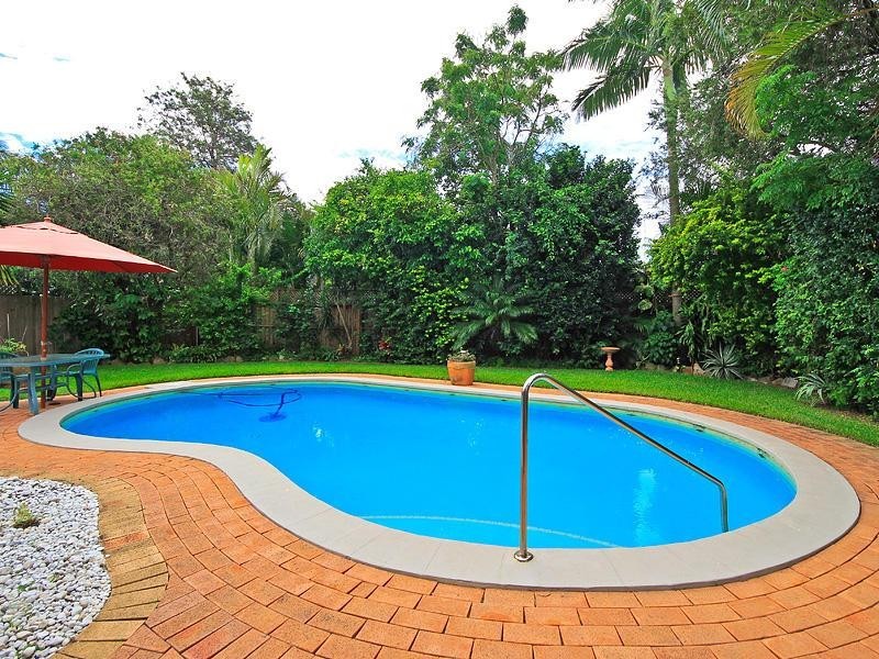 25 Jaguar Drive, Bundall QLD 4217