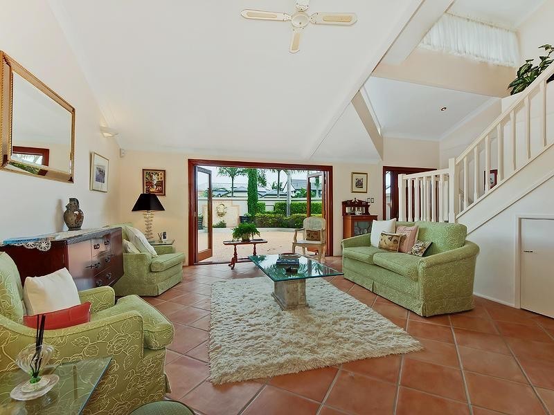 25 Jaguar Drive, Bundall QLD 4217