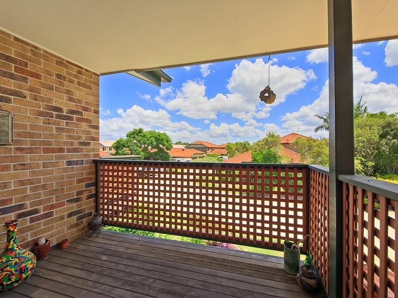 3 Tristan Place.  23 Tristan Court, Benowa QLD 4217