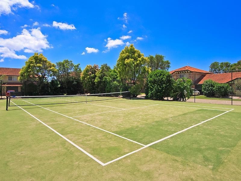 3 Tristan Place.  23 Tristan Court, Benowa QLD 4217