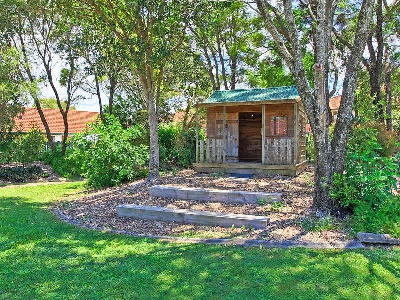 3 Tristan Place.  23 Tristan Court, Benowa QLD 4217